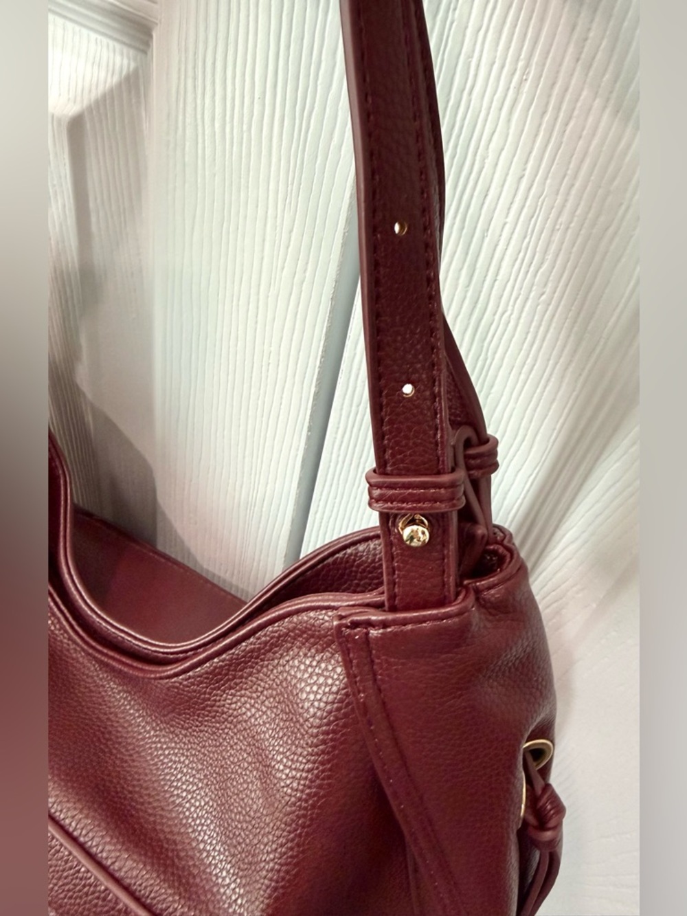 Glitz Girlz Boutique Burgundy Soft Pebbled Vegan Leather Shoulder Bag NWT - Picture 8 of 14